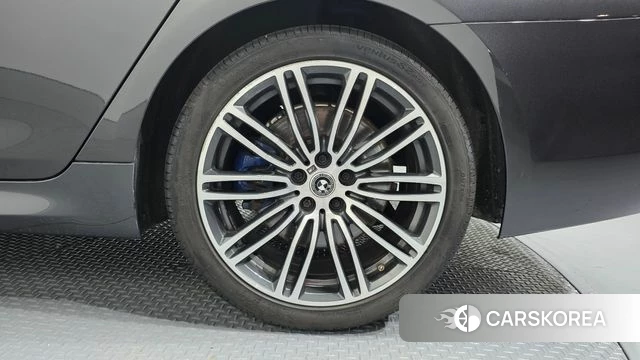 BMW 5 Series (G30) id 4551455 из Кореи 13