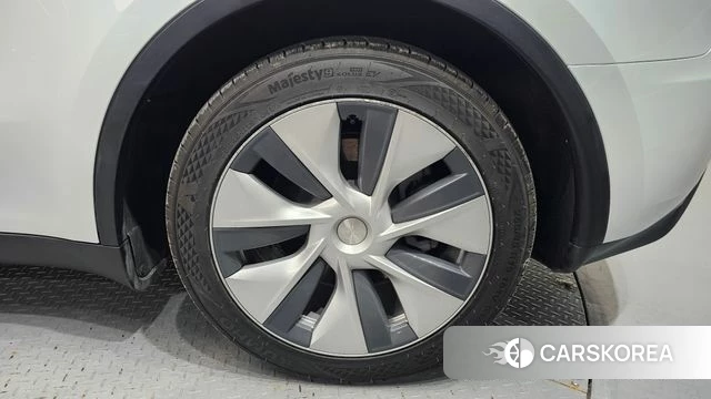 Tesla Model Y id 4442925 из Кореи 13