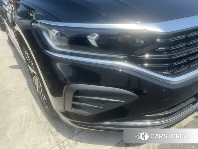 Volkswagen Passat id 4259943 из Китая 13
