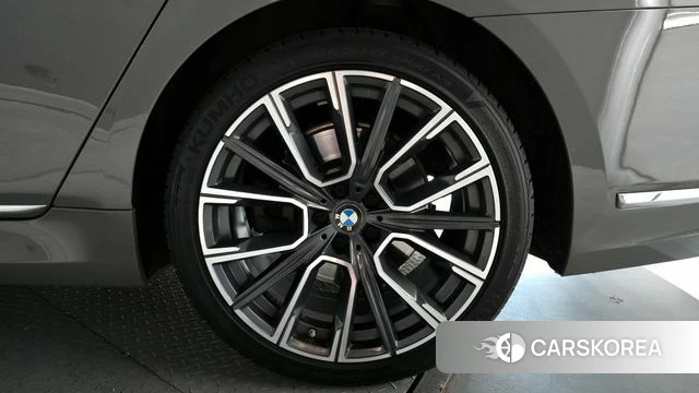 BMW 7 Series (G11) id 4362026 из Кореи 13