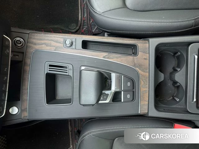 Audi Q5L id 4307035 из Китая 13