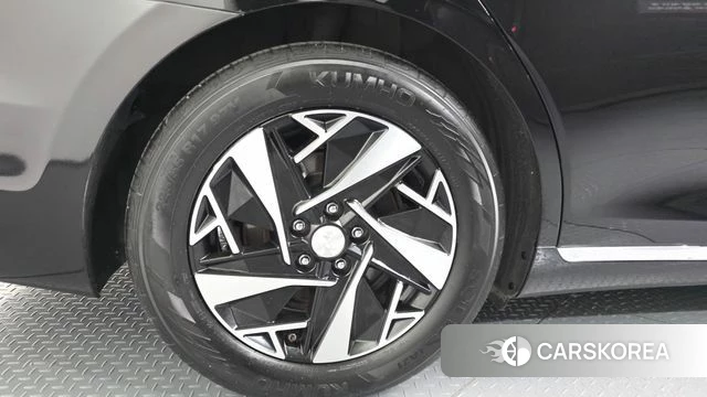 Hyundai The New Grandeur IG Hybrid id 4294252 из Кореи 13