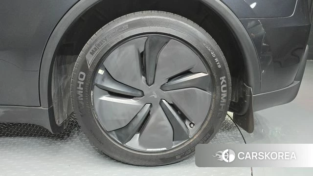 Tesla Model Y id 4533137 из Кореи 13