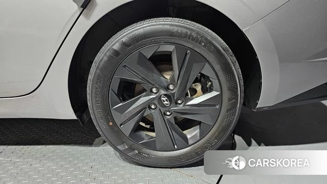 Hyundai Avante Hybrid (CN7) id 4624538 из Кореи 13