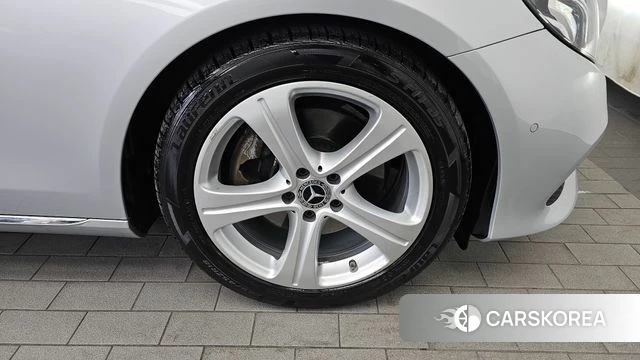 Mercedes-Benz E-Class W213 id 4713432 из Кореи 13