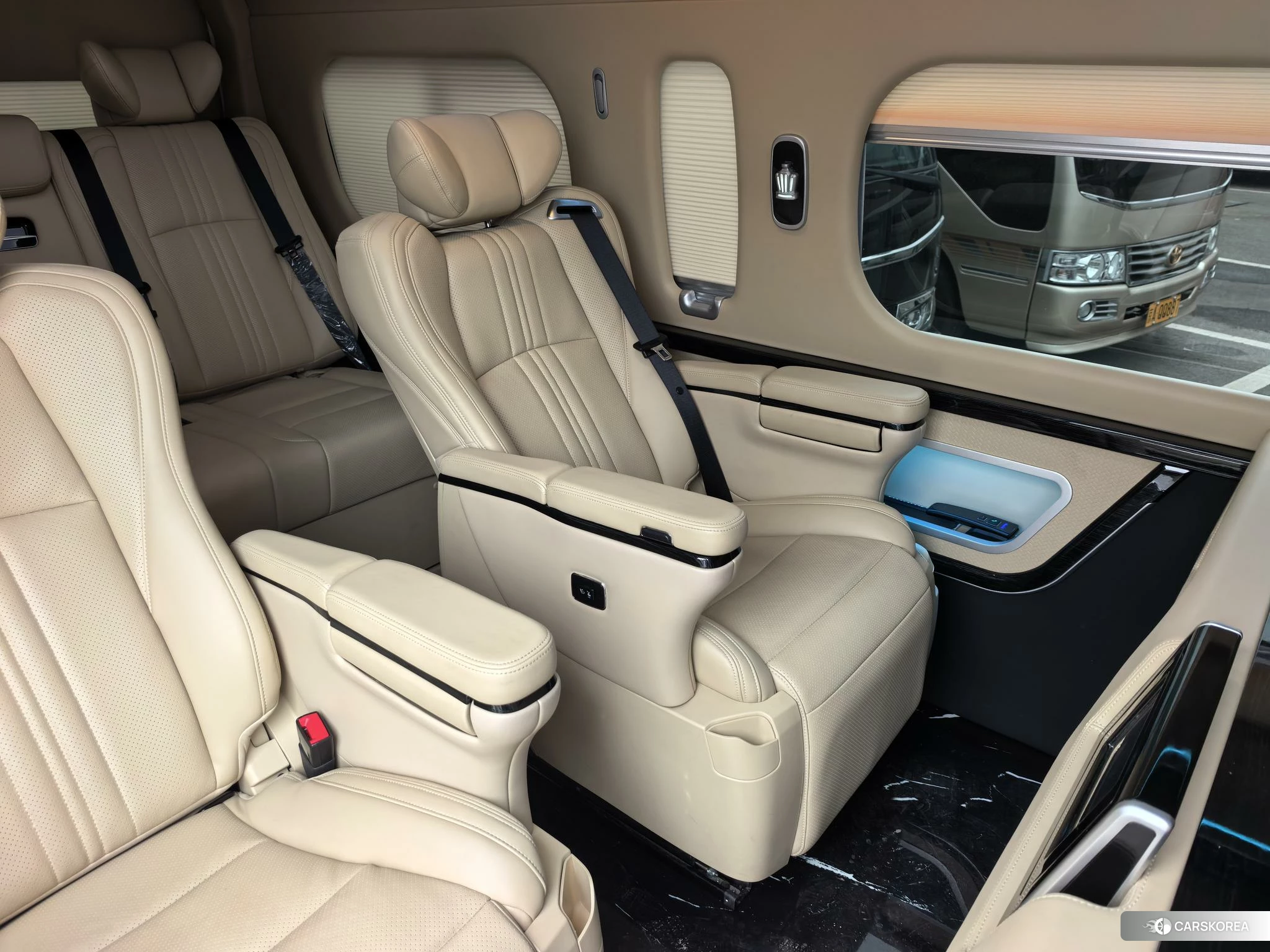 Toyota Hiace id 4455891 из Китая 13