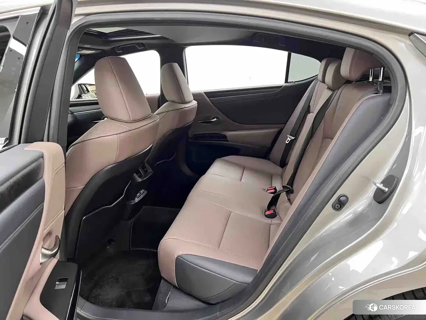 Lexus ES id 4539025 из Китая 13