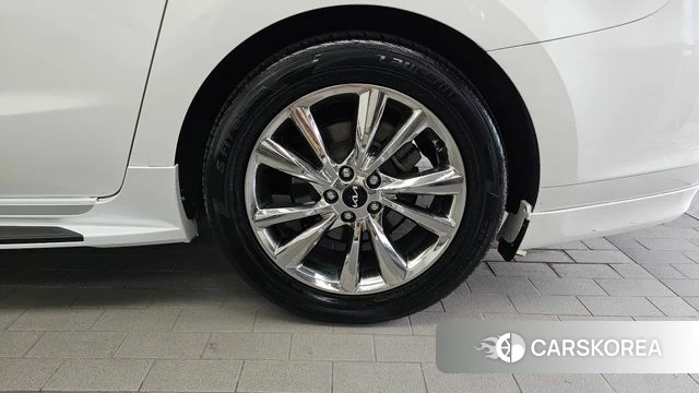Kia The New Carnival id 4703521 из Кореи 13