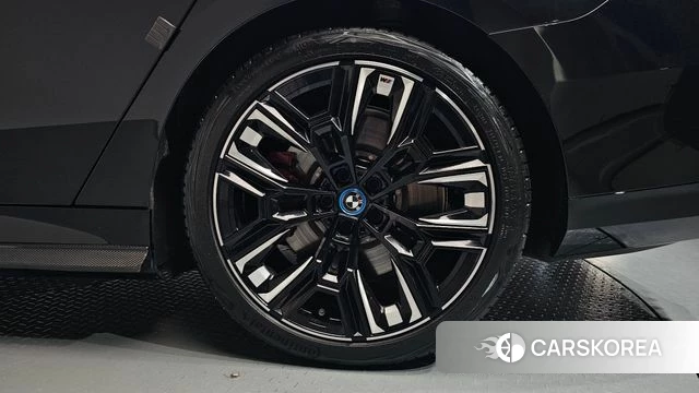 BMW i5 (G60) id 4749026 из Кореи 13