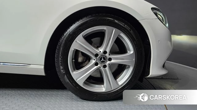 Mercedes-Benz E-Class W213 id 4520930 из Кореи 13