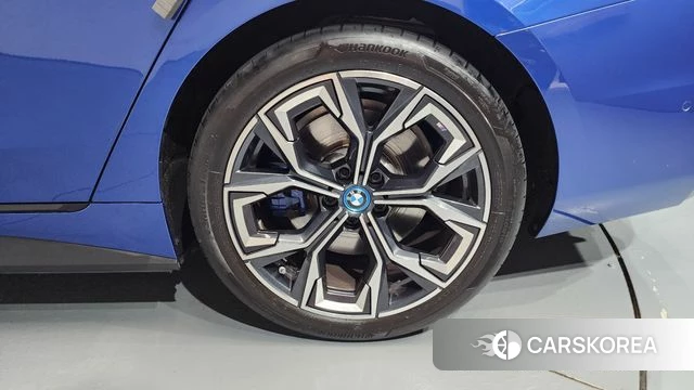 BMW i4 id 4443085 из Кореи 13