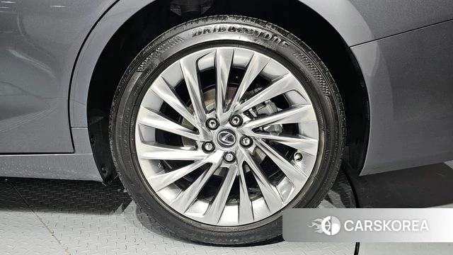 Lexus ES300h 7th generation id 4185928 из Кореи 13