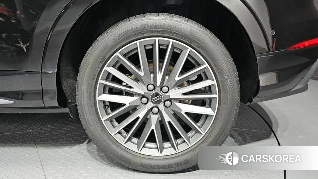 Audi Q3 (F3) id 4230854 из Кореи 13