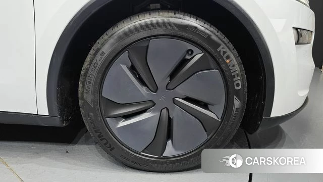 Tesla Model Y id 4380876 из Кореи 13