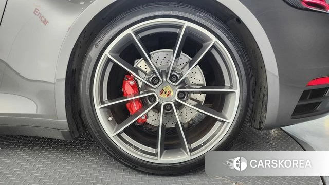 Porsche 911(992) id 4562697 из Кореи 13