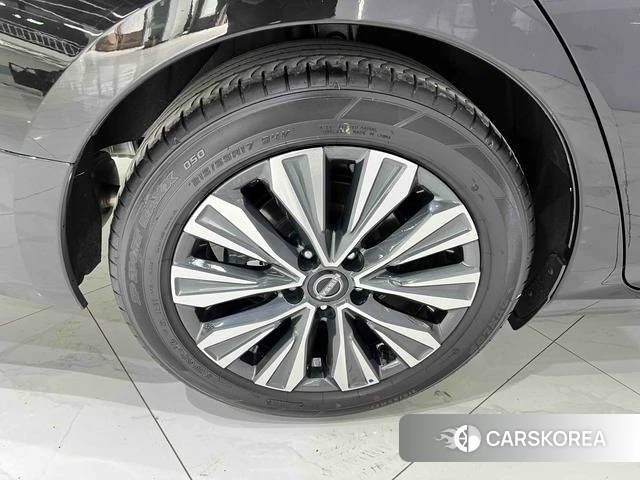 Nissan Teana id 4207696 из Китая 13