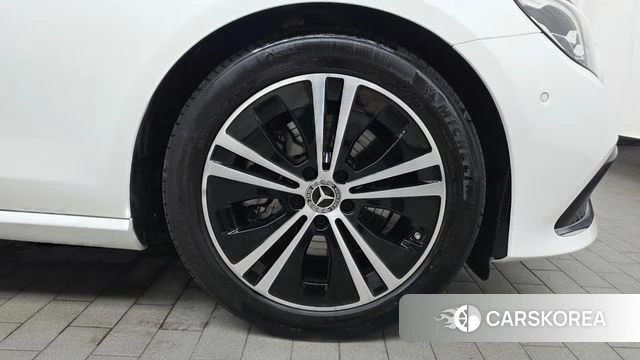 Mercedes-Benz E-Class W213 id 4613855 из Кореи 13