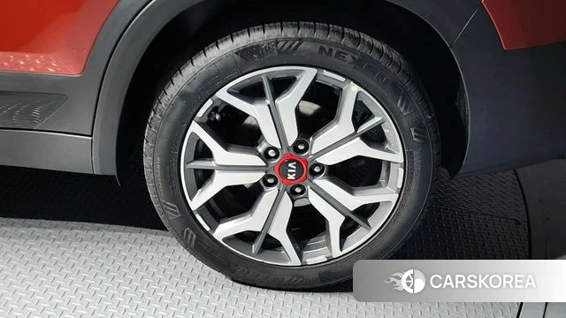 Kia Seltos id 4196587 из Кореи 13