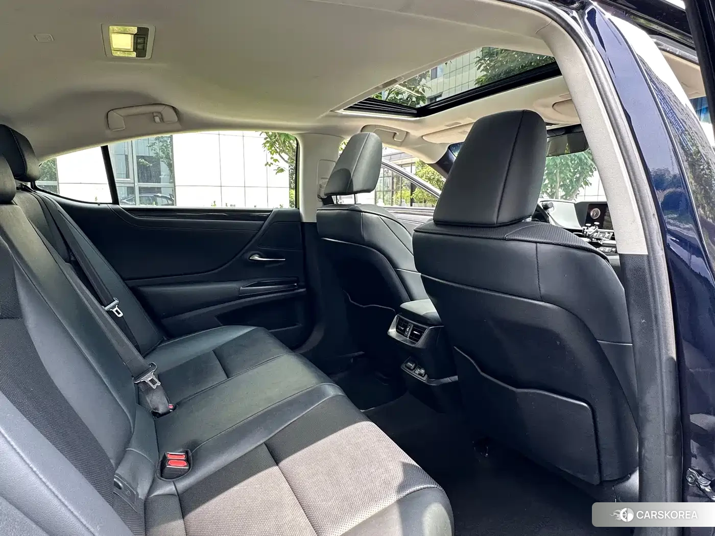 Lexus ES id 4554063 из Китая 13