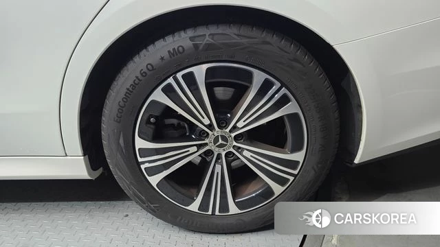 Mercedes-Benz E-Class W214 id 4635249 из Кореи 13