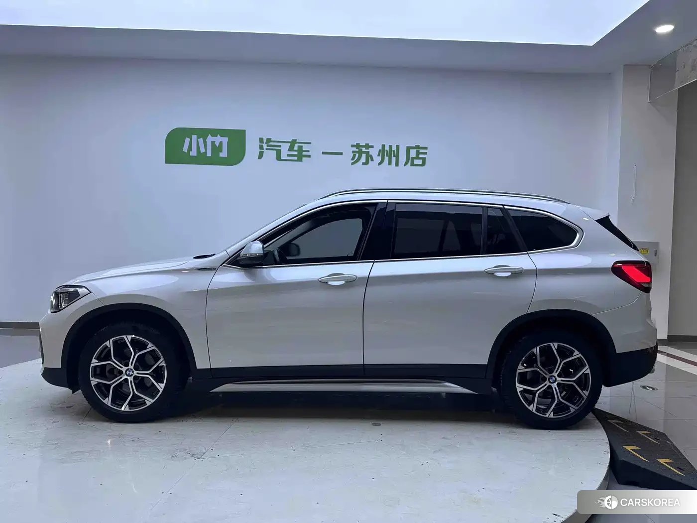 BMW X1 id 4669312 из Китая 13