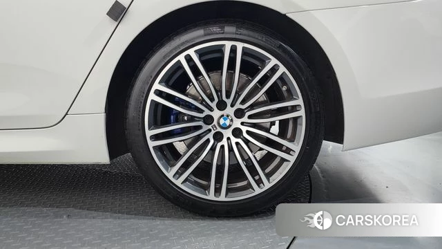 BMW 5 Series (G30) id 4727359 из Кореи 13