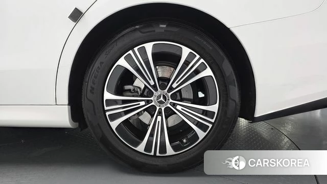 Mercedes-Benz E-Class W214 id 4548839 из Кореи 13
