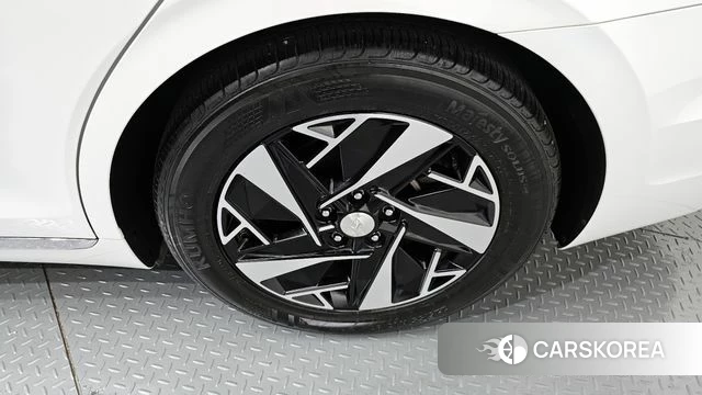 Hyundai The New Grandeur IG Hybrid id 4309713 из Кореи 13