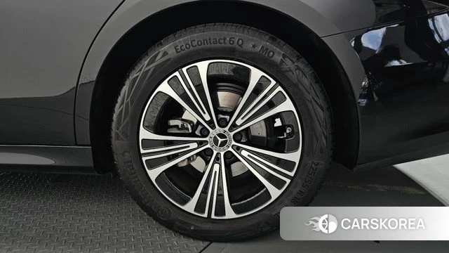 Mercedes-Benz E-Class W214 id 4413715 из Кореи 13