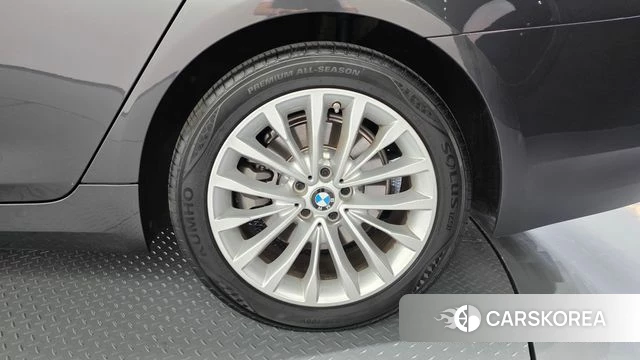 BMW 5 Series (G30) id 4519419 из Кореи 13
