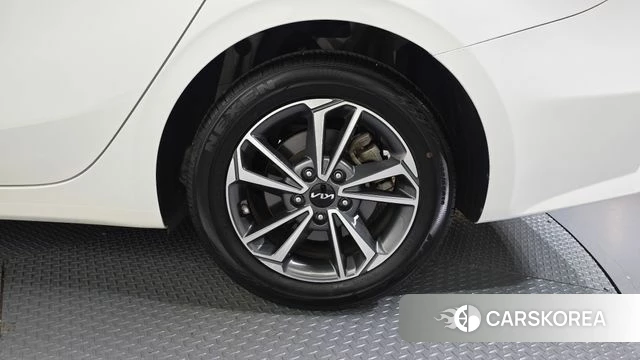 Kia The New K3 2nd generation id 4942924 из Кореи 13