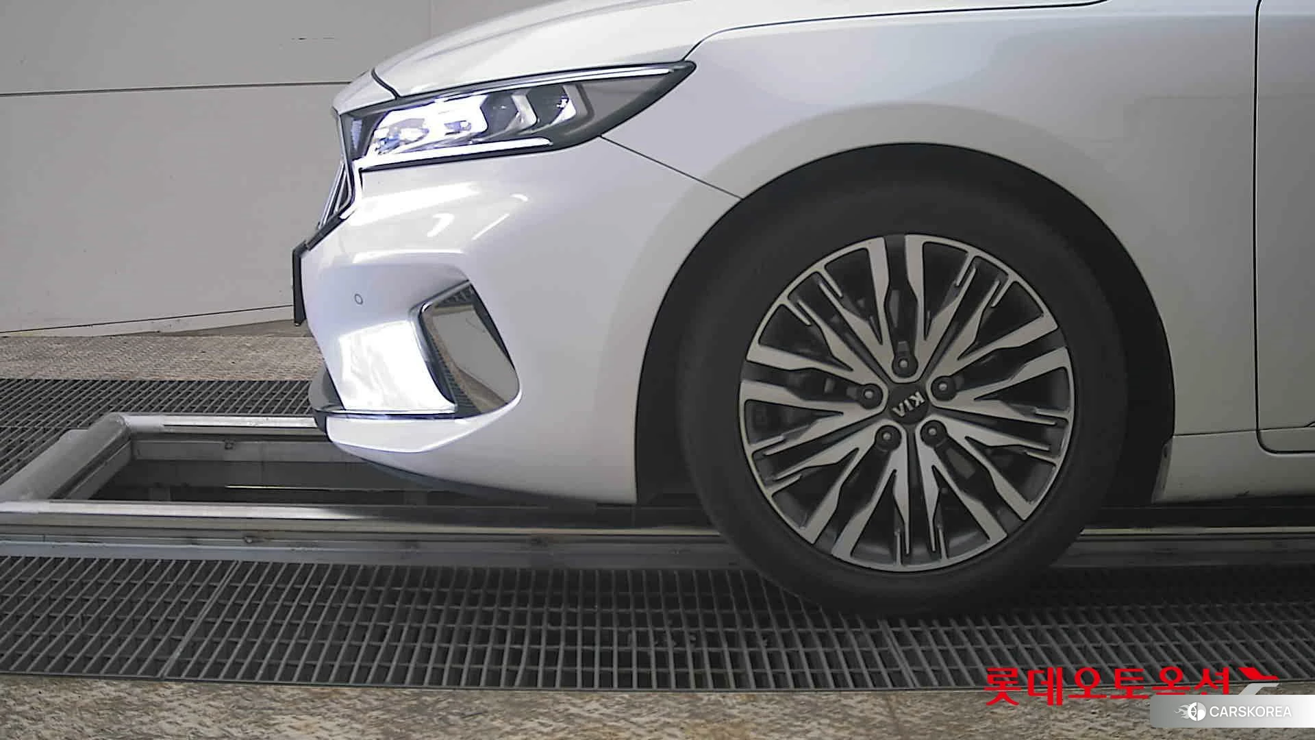 Kia K7 id 3882173 из Кореи 13