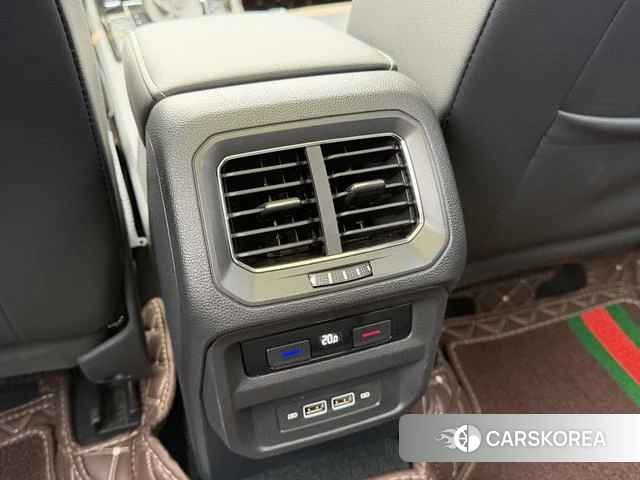 Volkswagen Tiguan L id 4258446 из Китая 13