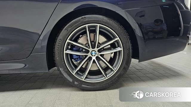 BMW 5 Series (G30) id 4475478 из Кореи 13