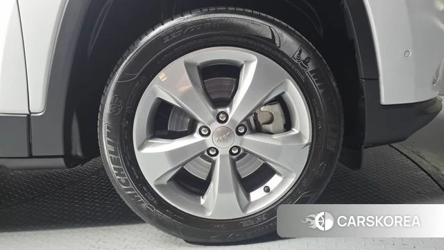 Jeep Cherokee (KL) id 4836515 из Кореи 13