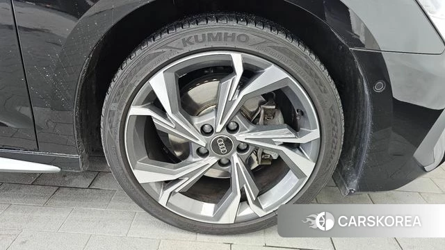 Audi A3 (8Y) id 4571809 из Кореи 13