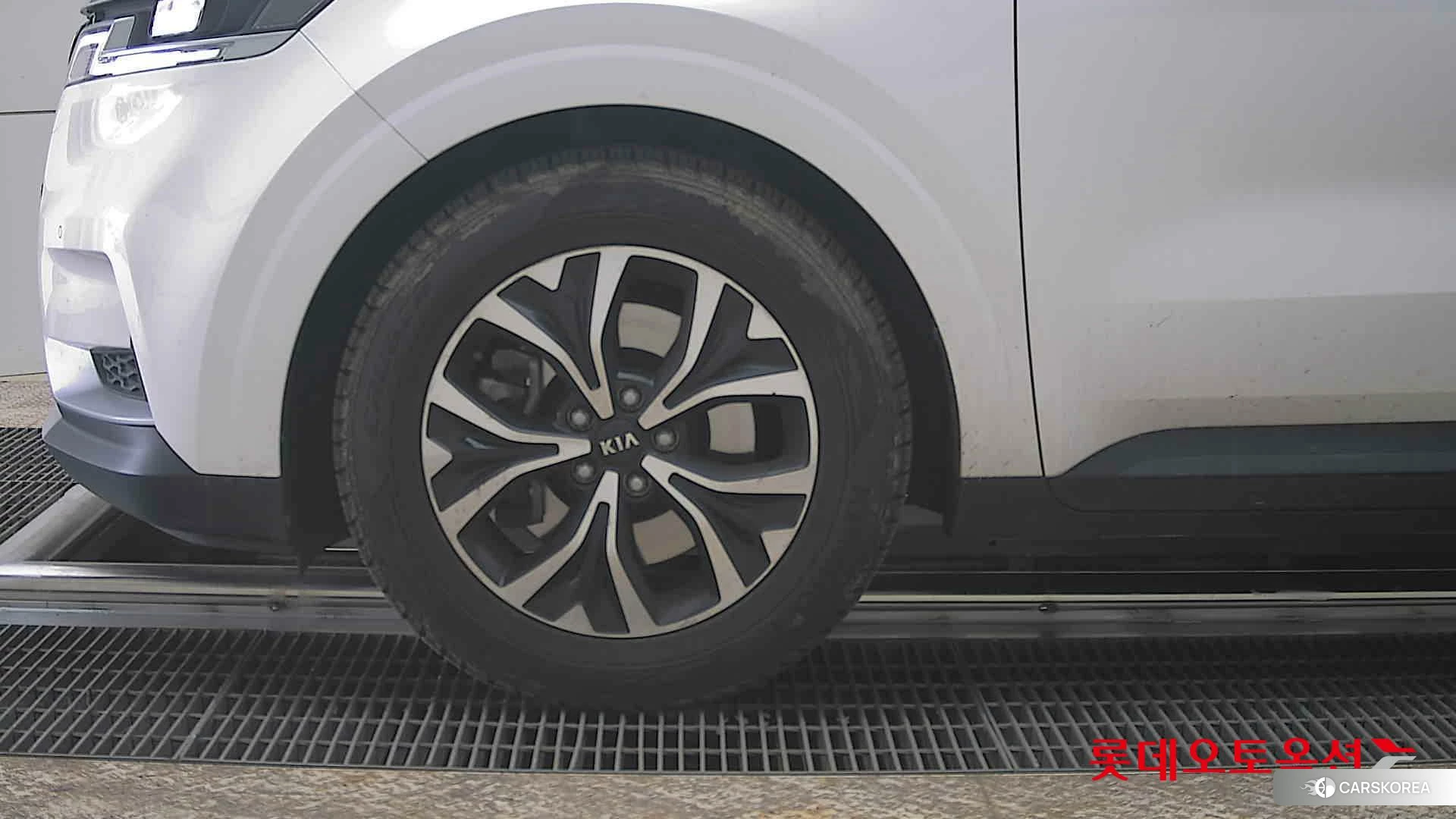 Kia Carnival id 3869430 из Кореи 13