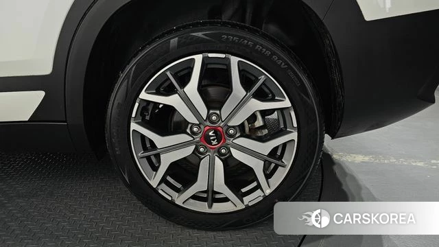 Kia Seltos id 4542975 из Кореи 13