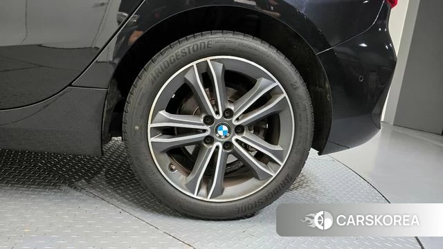 BMW 1 Series (F40) id 4601409 из Кореи 13
