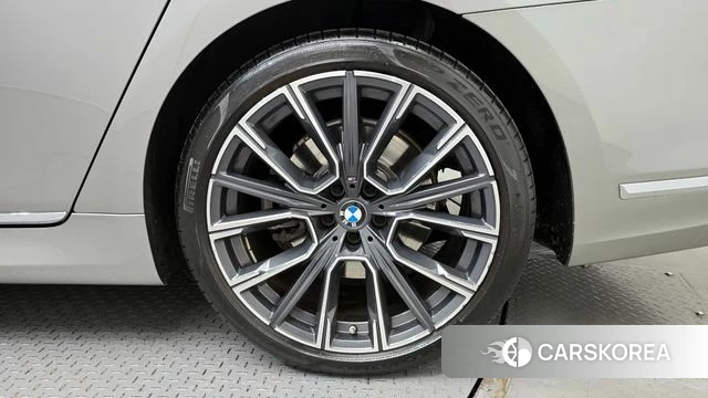 BMW 7 Series (G11) id 4186902 из Кореи 13