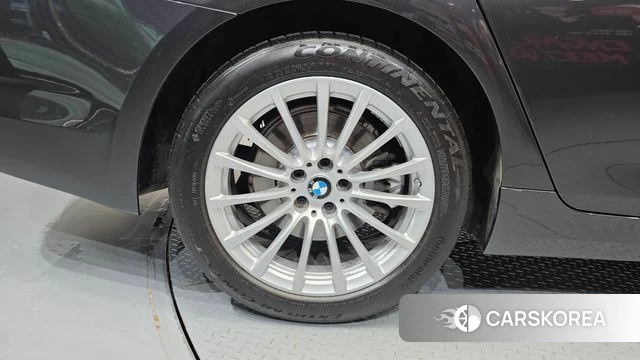 BMW 5 Series (G30) id 4708346 из Кореи 13