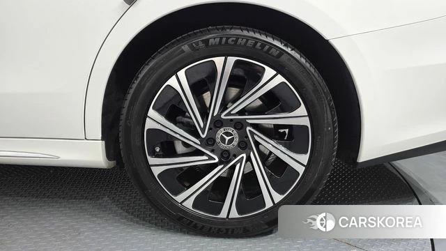 Mercedes-Benz E-Class W214 id 4266428 из Кореи 13