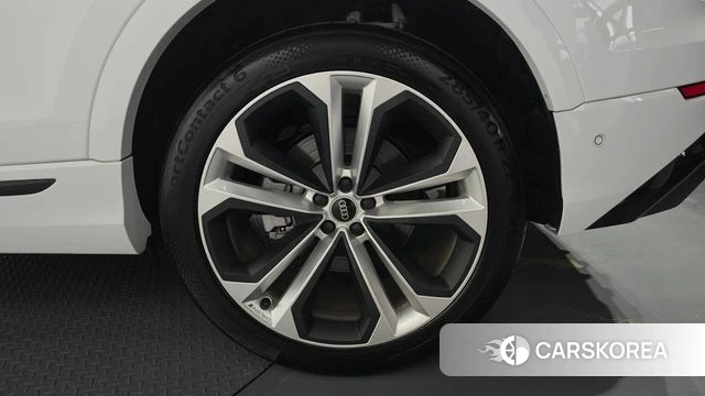 Audi Q8 (4M) id 4505215 из Кореи 13