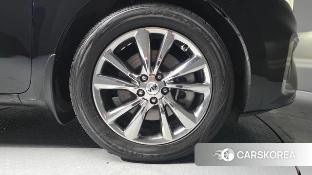 Kia The New Carnival id 4596398 из Кореи 13