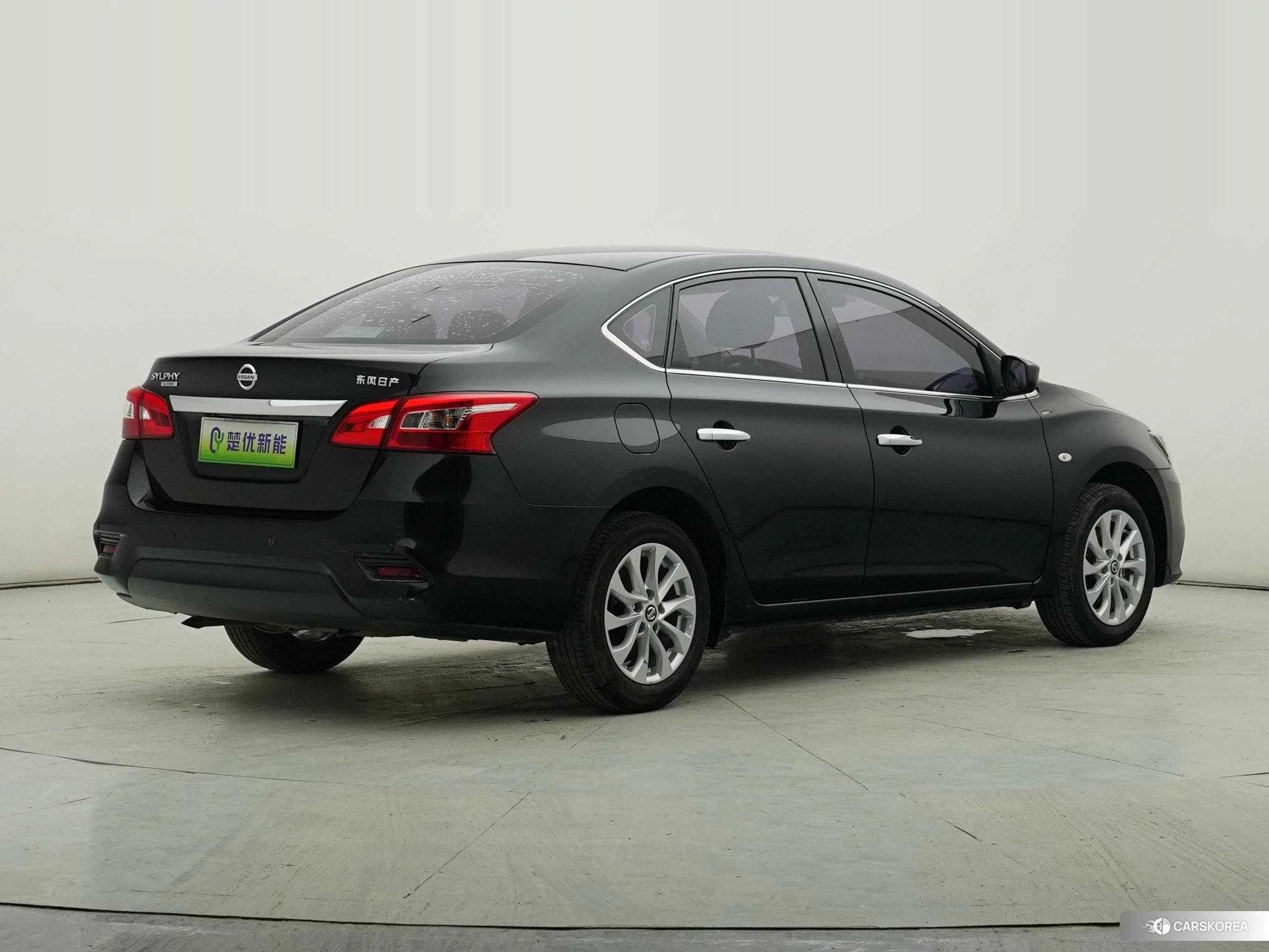 Nissan Xuan Yi id 4512461 из Китая 13