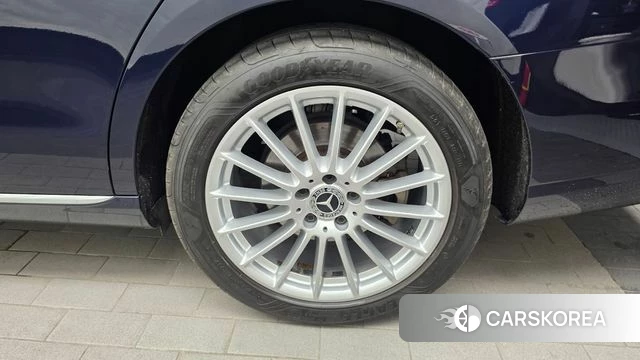 Mercedes-Benz E-Class W213 id 4614112 из Кореи 13