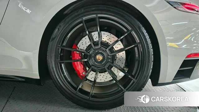 Porsche 911(992) id 4281001 из Кореи 13