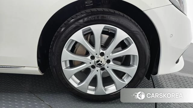 Mercedes-Benz E-Class W213 id 4397721 из Кореи 13