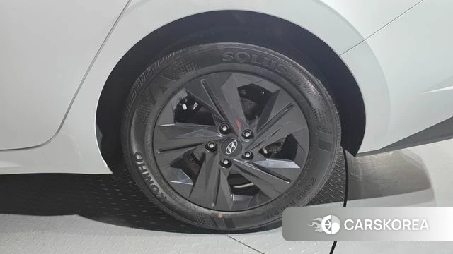 Hyundai Avante Hybrid (CN7) id 4202715 из Кореи 13