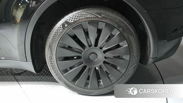 Tesla Model Y id 4773780 из Кореи 13